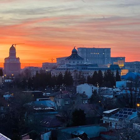 Vibrant Oasis In The Center Of The City Bucarest Extérieur photo