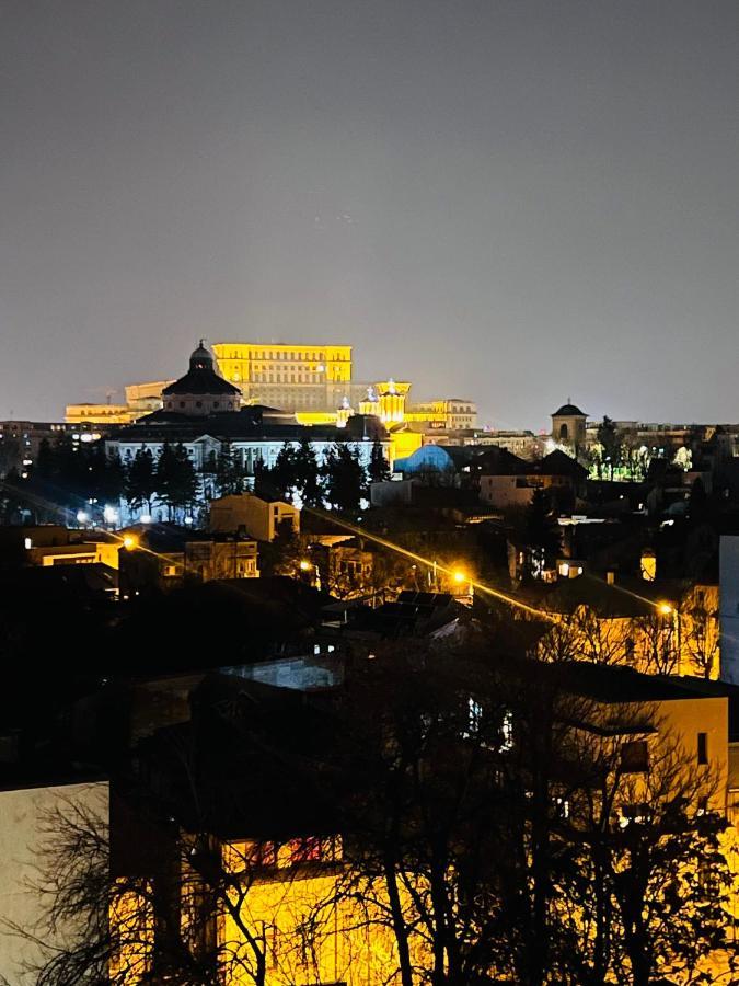 Vibrant Oasis In The Center Of The City Bucarest Extérieur photo